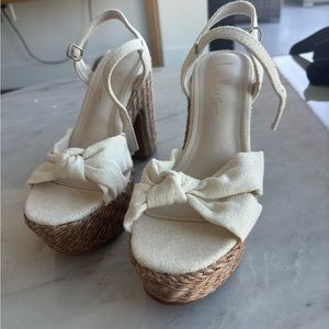 Lulu’s brand never worn size 6